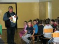 Spotkanie dzieci z pisarzem Drabikiem_Naruszewo_09.10.2013r. (3)