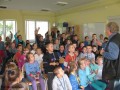 Spotkanie dzieci z pisarzem Drabikiem_Nacpolsk_09.10.2013r. (26)