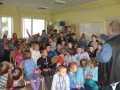Spotkanie dzieci z pisarzem Drabikiem_Nacpolsk_09.10.2013r. (15)