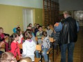 Spotkanie dzieci z pisarzem Drabikiem_Naruszewo_09.10.2013r. (19)