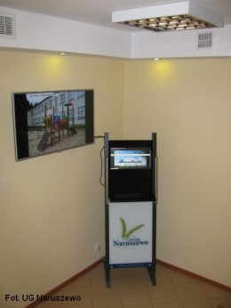 Wyposażenie UG w Naruszewie w kiosk multimedialny (7)
